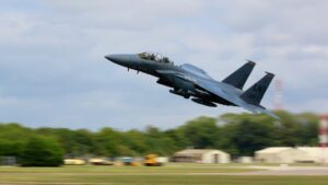 Trump slaví, Teherán se směje: Dvě verze jedné dramatické mise