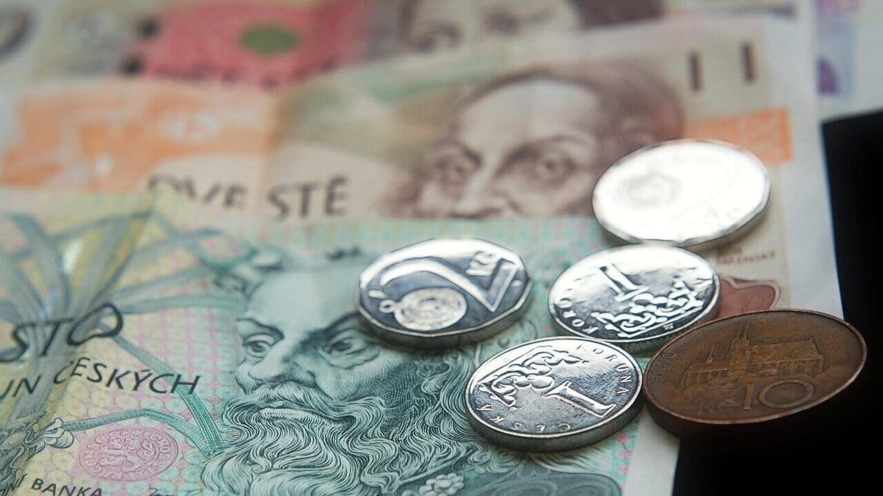 Tisíce Čechů platí za televizi, i když nemusí: Nenechte se obírat o peníze