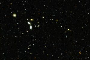 Anomálie číslo 28: Gravitační signál z roku 2019 možná odhalil temnou hmotu