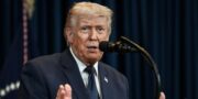 Příkaz zněl: Nezasahovat. Trump stopnul prokurátory