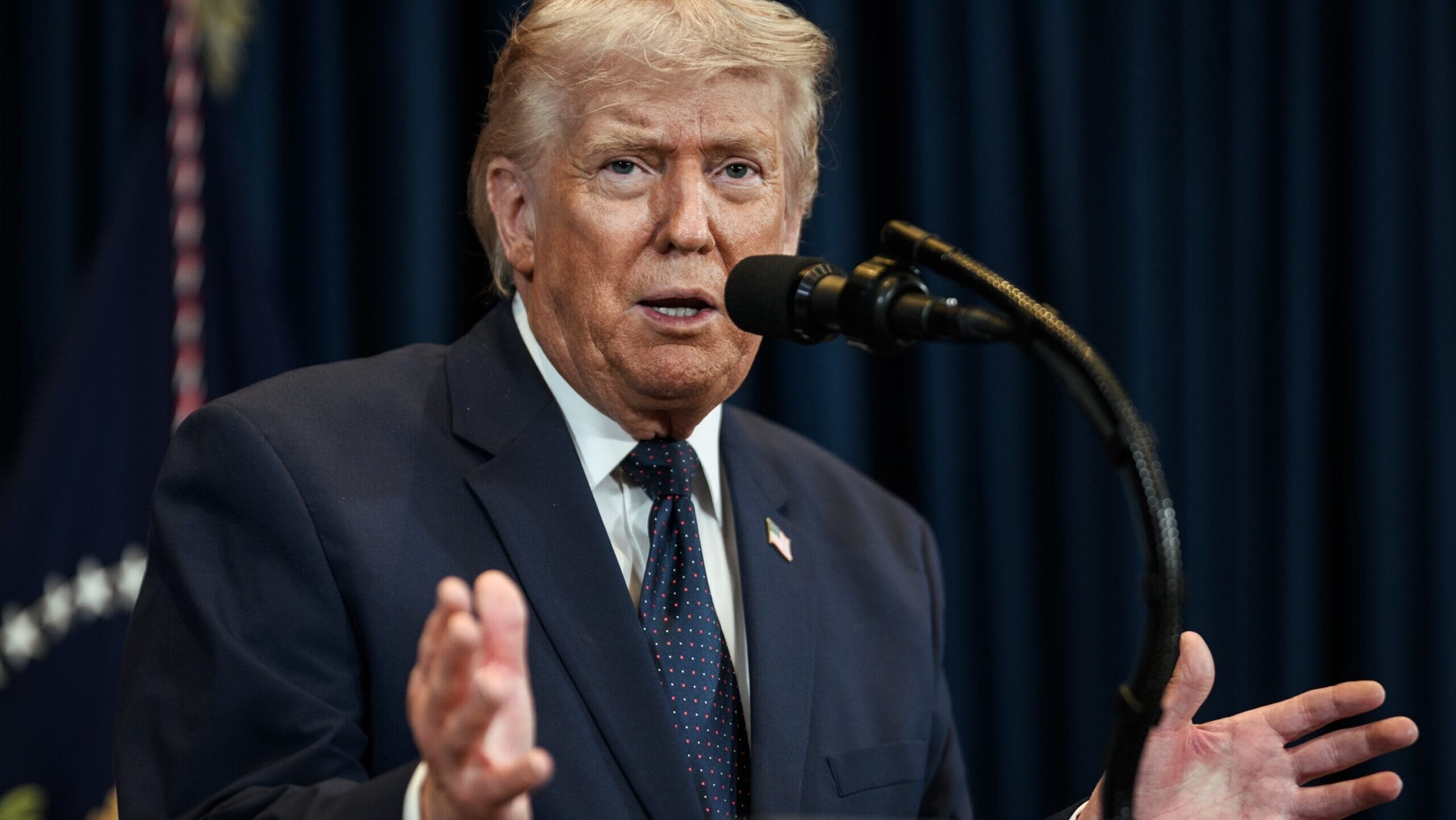 Trump odmítl ruské plány na okupaci Donbasu: Moje odpověď Putinovi zní ne