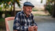Exekuce v důchodu: Seniorům musí každý měsíc zůstat nejméně 14 102 korun