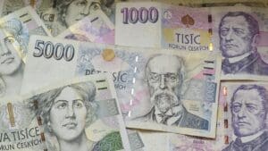 Kvůli dluhům do vězení? Češi často neznají hranici, kterou nesmí překročit