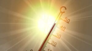 Klimatický zvrat v Evropě: Saharský vzduch přinese na západ 45 °C, horko zasáhne i Česko