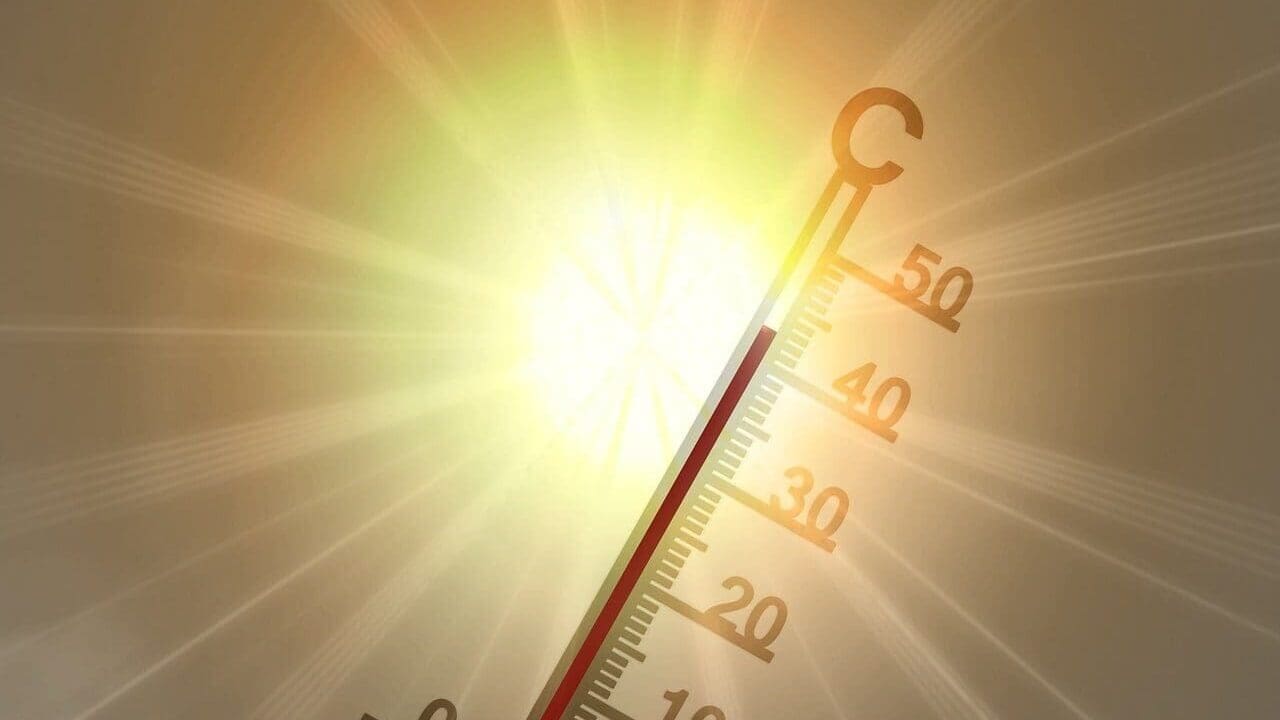Klimatický zvrat v Evropě: Saharský vzduch přinese na západ 45 °C, horko zasáhne i Česko