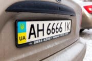 Ukrajinská auta v Česku tvrdě narazí: Bez registrace a STK hrozí pokuta 50 000 Kč