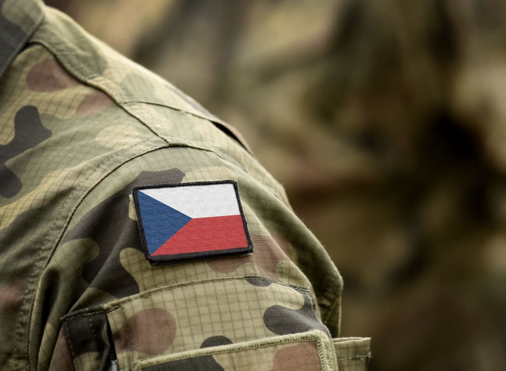 Češi v záloze berou solidní peníze. Můžete mezi ně patřit i vy a hrdě bránit stát