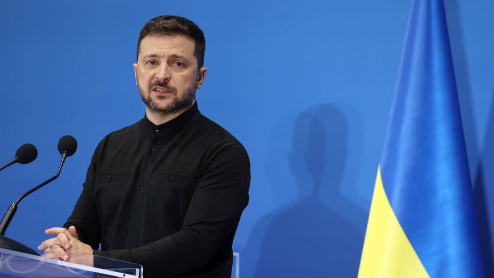 Oslava lidí obviněných z genocidy ovlivní vztahy Ukrajiny s Polskem i celou Evropskou unií