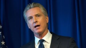 Kdo kritizuje Trumpa, skončí na černé listině. Newsom varuje před odvetou Bílého domu