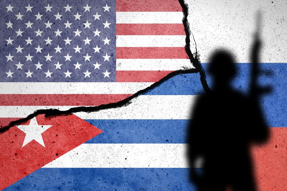 Kreml potvrdil jednání s Washingtonem o Kubě, obavy z intervence ve stylu Venezuely rostou