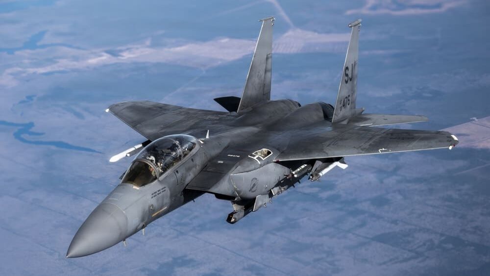USA ztrácejí kontrolu nad nebem: Čínská zbraň v rukou Íránu sestřelila elitní F-15