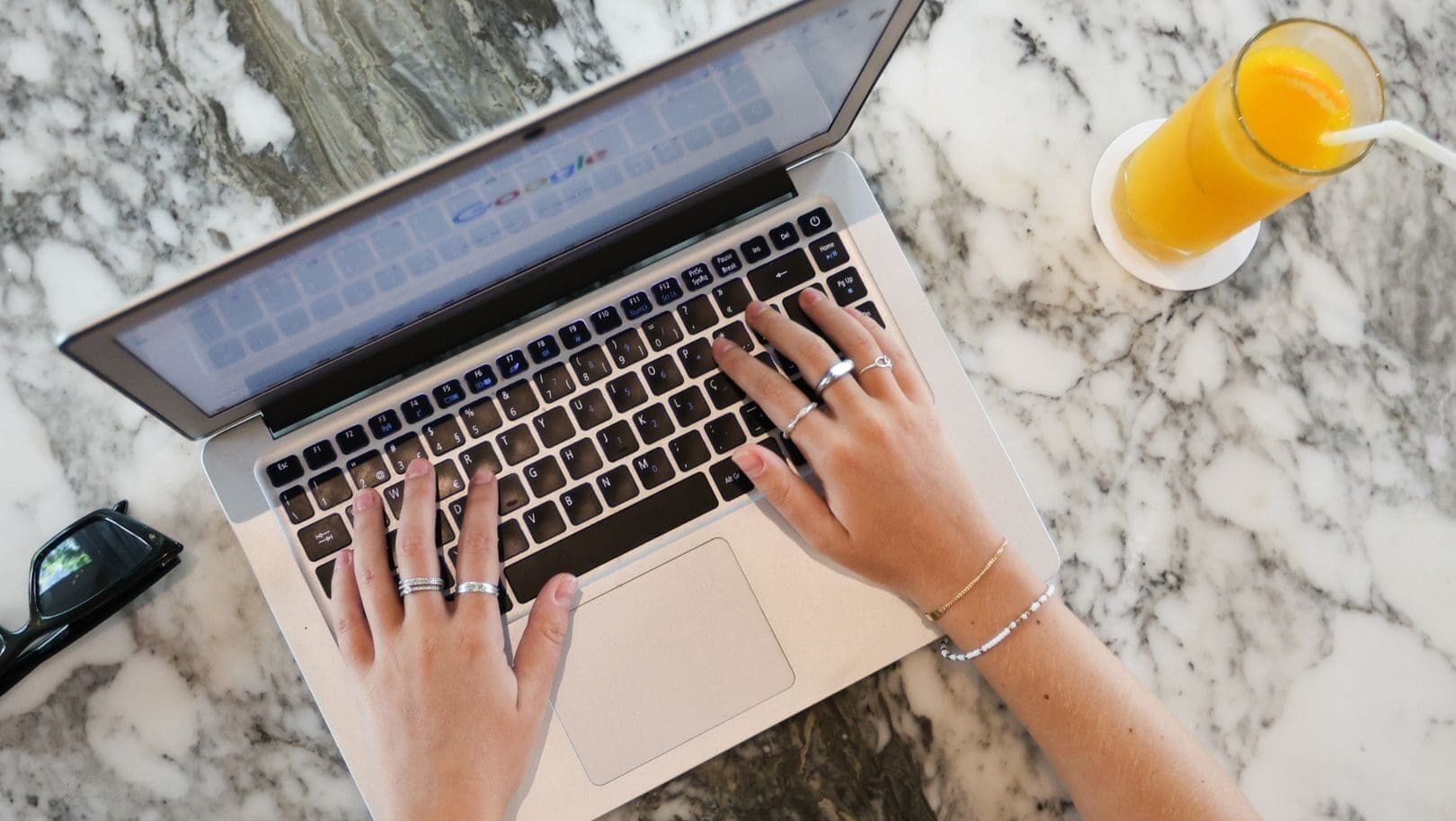 Tajná funkce dne: Gmail umí odložit e-maily na později