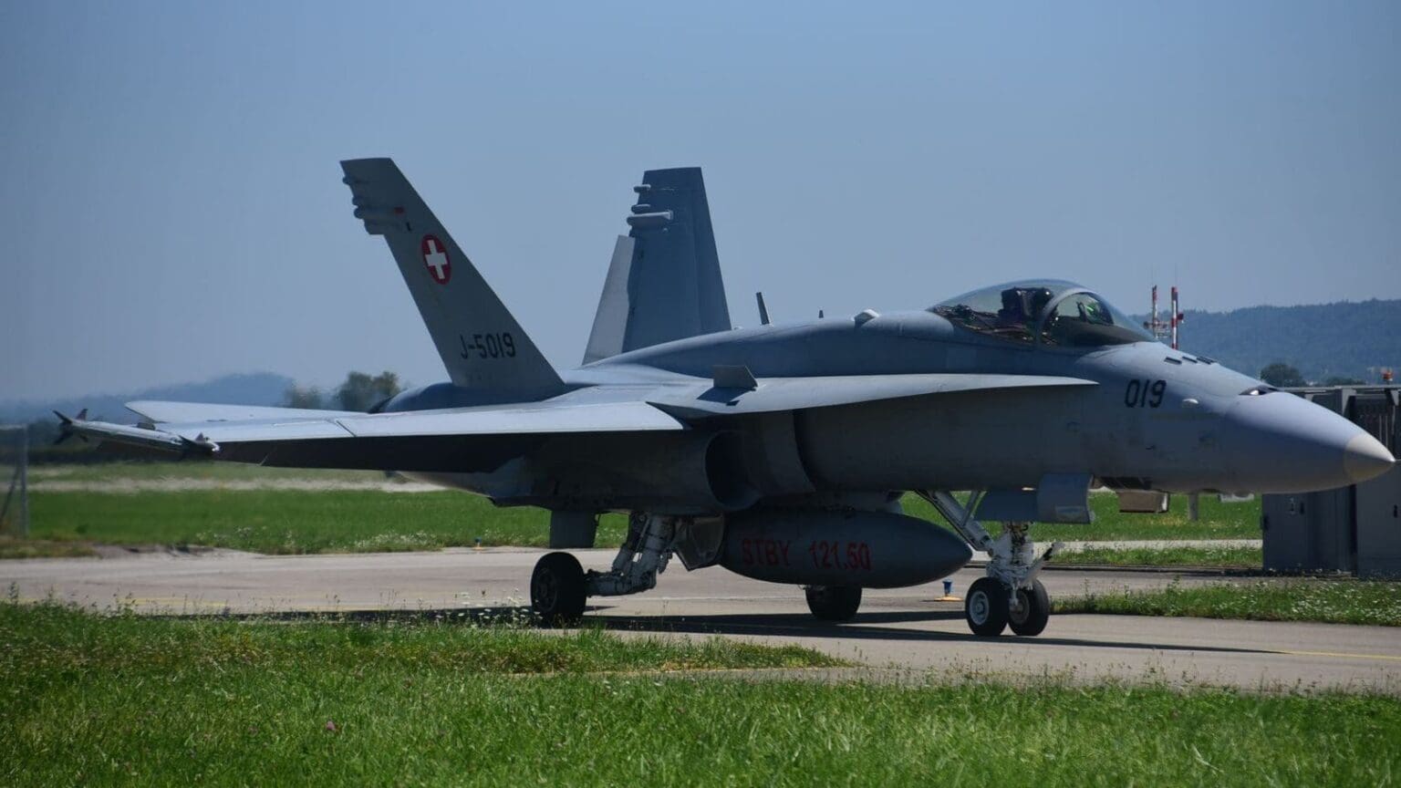 Čína osadila stíhačky J-20 vlastním motorem WS-15 a zbavila se závislosti na Rusku