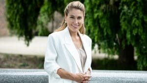 EXKLUZIVNÍ ROZHOVOR: Eva Decroix o vládě, která nám plíživě krade demokracii