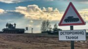 Bělorusko stupňuje militarizaci školství. Z letních táborů udělalo povinnou vojenskou přípravu