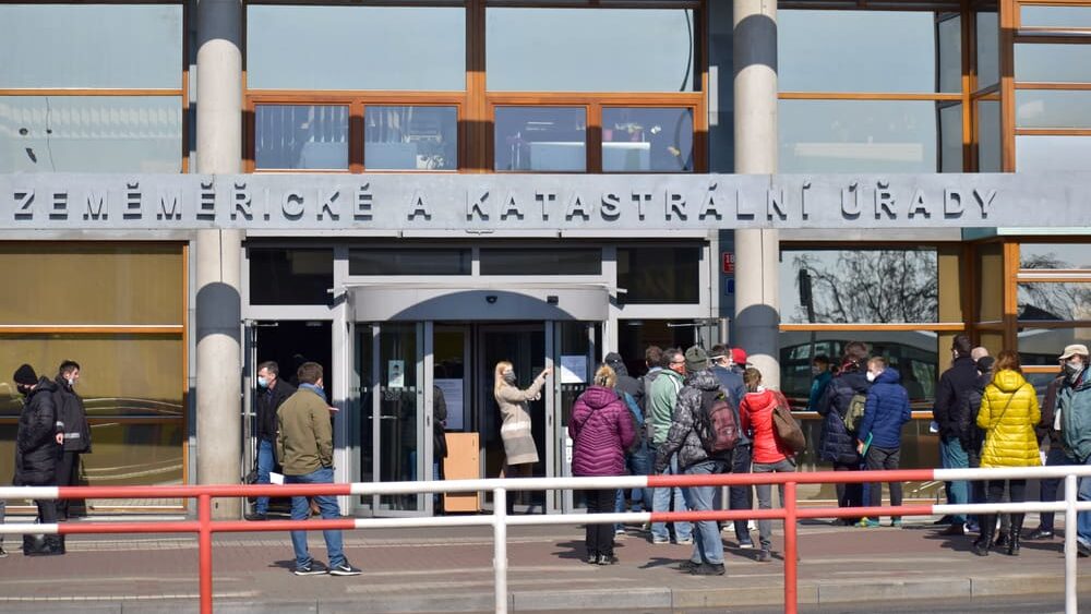 Nejvyšší soud: Katastrální úřady nesmí zamítat smlouvy jen kvůli chybějící ceně