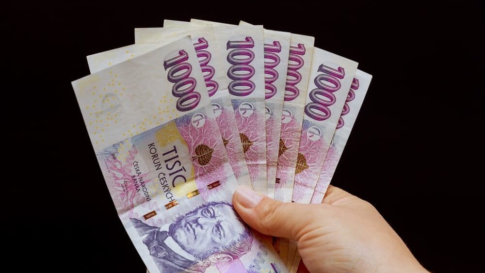 Druhý rodič neplatí alimenty? Stát může dítěti posílat až 3 000 Kč měsíčně