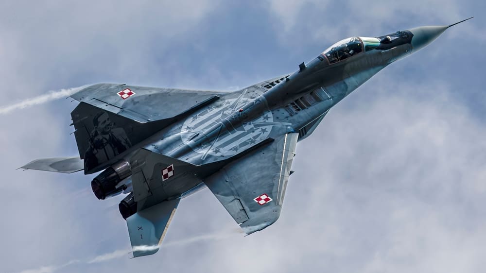 Polsko hlásí další ruskou provokaci. Stíhačky donutily k ústupu špionážní stroj Il-20