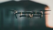 Ruská armáda obešla úspěšnou obranu nasazením rychlých proudových dronů