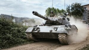 Rusko sází na improvizaci, Korea na miliardový plán. Tanky K2 se změní od základů