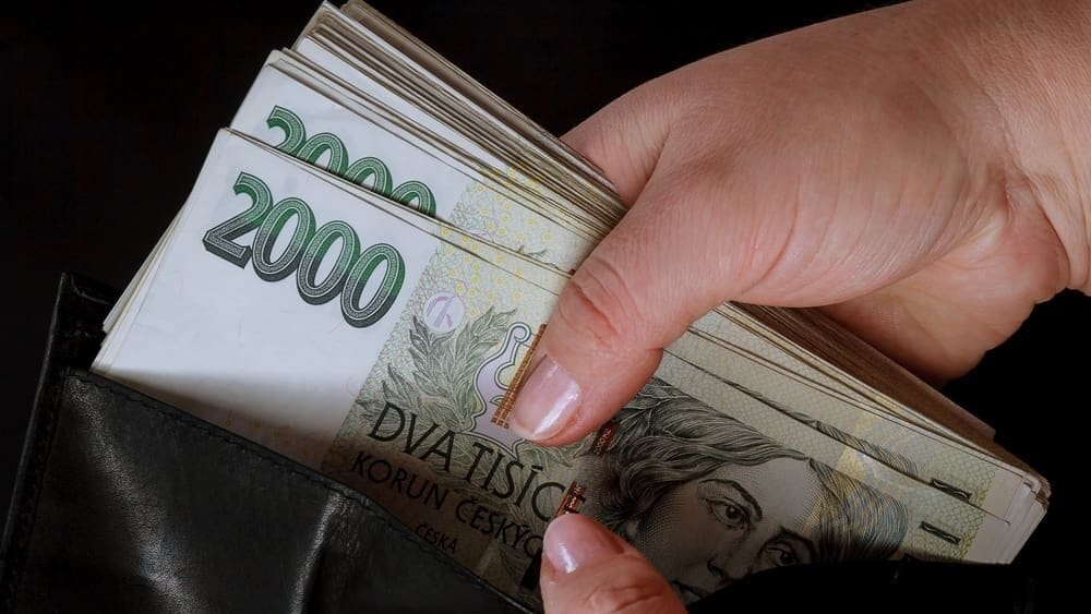 Máte v peněžence 2 000 Kč? Jedno číslo z ní může udělat bankovku za desítky tisíc