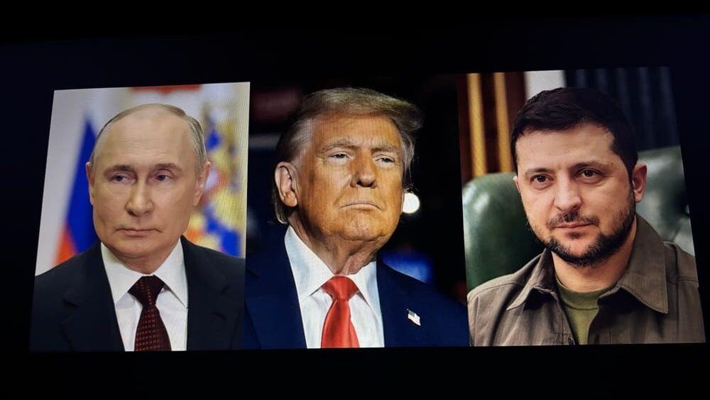 Ratcliffe nečekaně zamířil do Ruska. Kreml teď prozradil, co udělal Putin