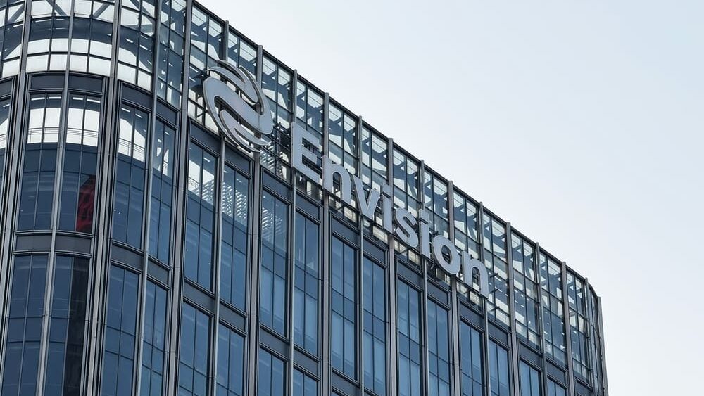 Peking sází na nový model pro AI. Čínský megaprojekt obrací dosavadní pravidla