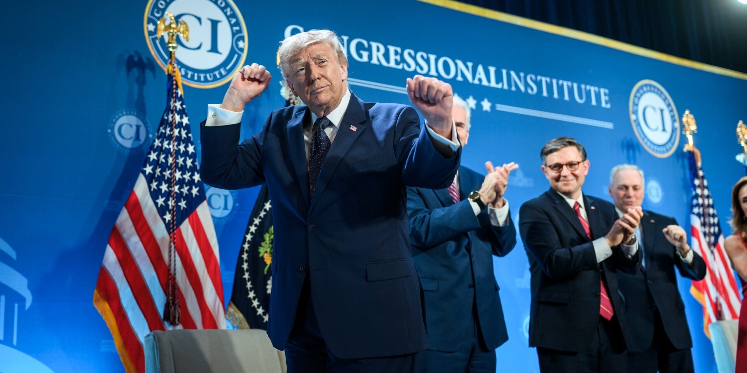 Trump dostal tvrdou ránu od soudu. Jedno z jeho velkých opatření bylo „zjevně nezákonné“