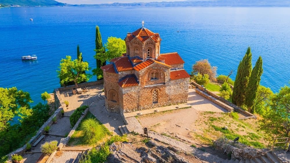 Česko může získat další přímou linku do Severní Makedonie. Ohrid má zájem o spojení