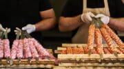 Kebab k večeři? Po tomhle nálezu celníků si ho možná rozmyslíte