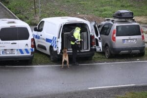 Celníci si na D1 vyhlédli rumunskou dodávku. Uvnitř čekalo překvapení za 1,9 milionu
