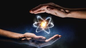 Vědci nechali padat jednotlivé atomy. Výsledek znovu nahrál Einsteinovi