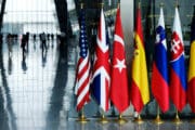 NATO sleduje rostoucí hrozbu z Ruska. Generál připustil scénář, který nelze zcela vyloučit