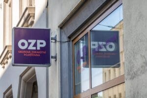 Stačilo přehlédnout jednu změnu a dluh rostl každý měsíc. Týkat se to může i dalších rodičů