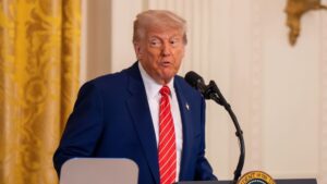 Trump škrtá část vojenské pomoci Evropě. Zasáhne to i zemi, která je nám velmi blízká