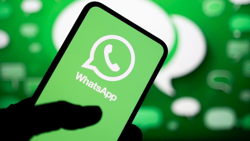 WhatsApp má bezpečnostní chybu. Na některých Androidech lze otevřít fotky i bez odemknutí telefonu
