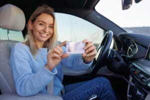 Řidiče čeká velká změna. Jeden důležitý doklad by nově mohl platit o pět let déle