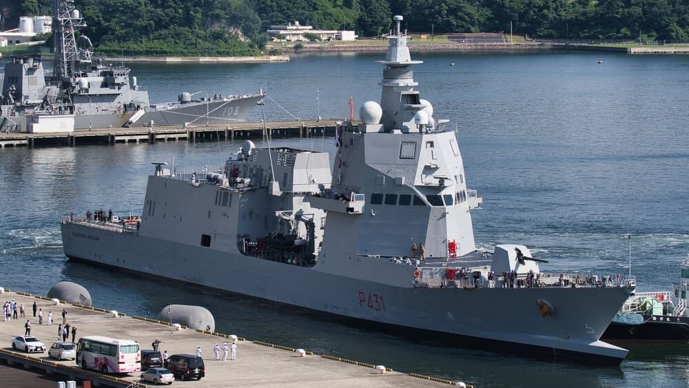 Japonsko reaguje na hrozbu z Číny a Severní Koreje. Staví válečný kolos o 12 000 tunách