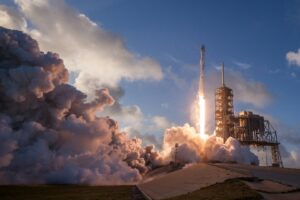 Satelity mohou dostat úplně nové palivo. První test na oběžné dráze už uspěl