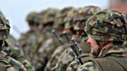 Česko ubere 400 vojáků z obrany východního křídla NATO. Ministr změnu vysvětluje úsporami