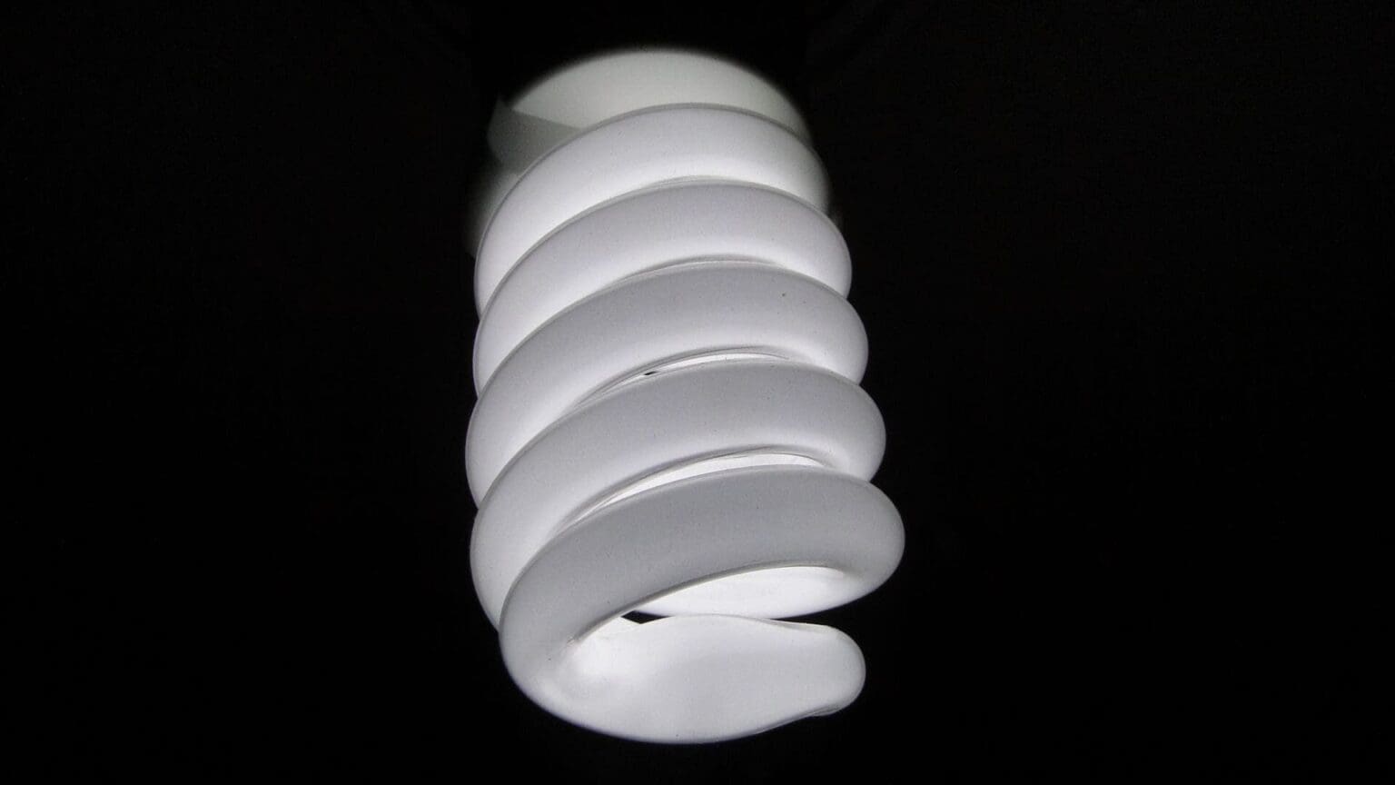 Zaplaťte starý dluh za energie, stojí ve výzvě. Jenže podle ERÚ může být všechno jinak