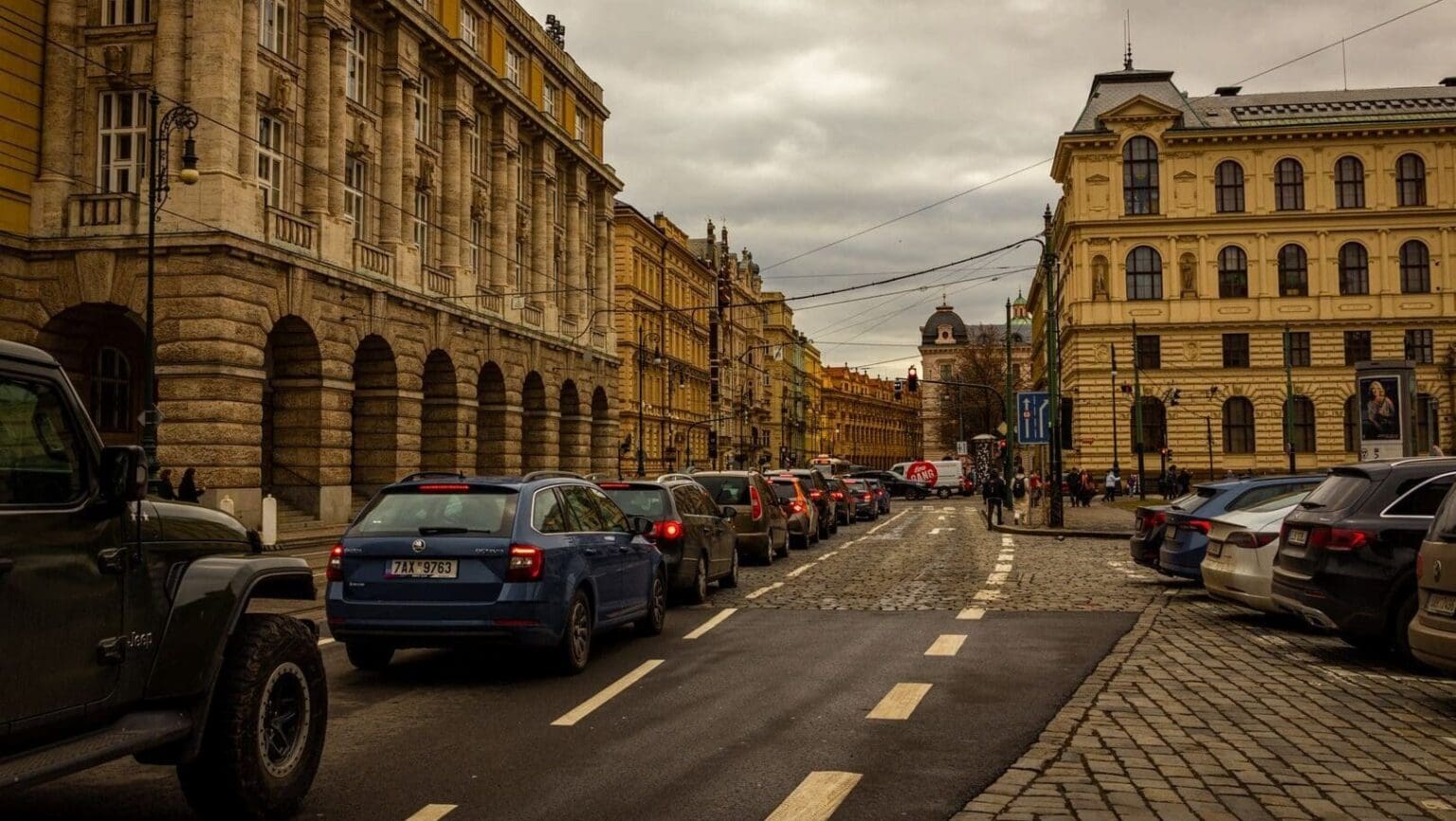 Řidiči v Praze mohou sáhnout hlouběji do kapsy. Ve hře jsou hned dvě zásadní změny