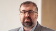 Rozhovor s děkanem VŠCHT Alešem Rajchlem: Chyby při přípravě potravin mohou vést k přenosu nebezpečných mikroorganismů