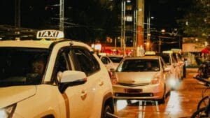 Praha potichu udělala krok, který může cestující přijít draho. Taxikáři dostali výrazně volnější ruce