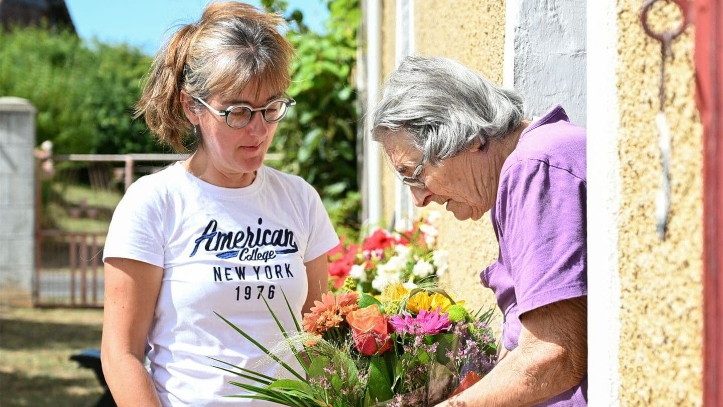 Za péči o blízkého vyšší důchod. Od roku 2027 stát započítá až celou průměrnou mzdu