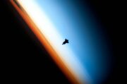 Americký vesmírný pancíř zvládl nárazy rychlostí přes 25 000 km/h. Nyní ho čeká zkouška na orbitě