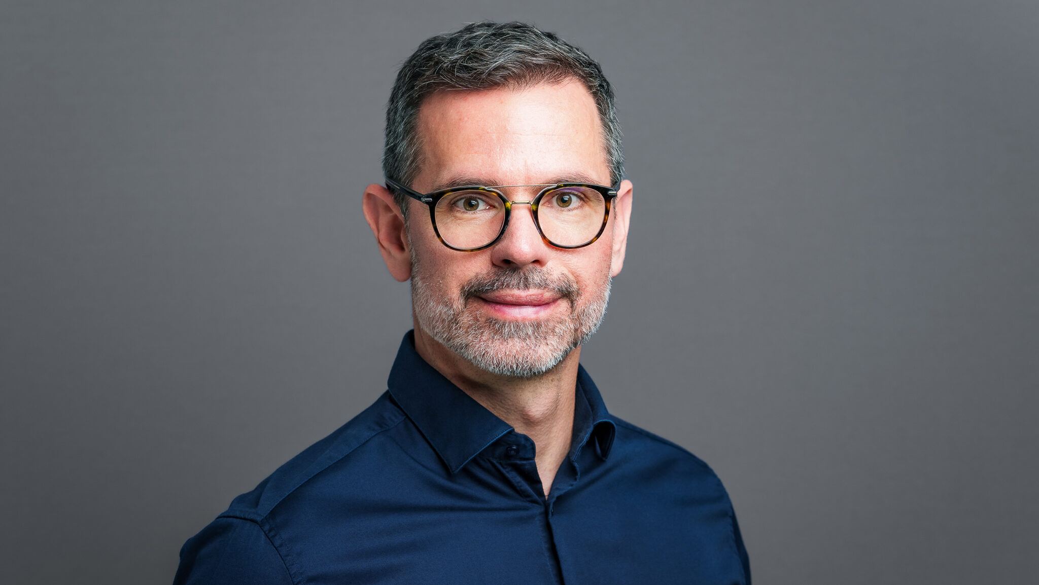 Proč riskujeme za volantem, i když víme, co se může stát? Prof. PhDr. Matúš Šucha, Ph.D., v rozhovoru pro Techzprávy