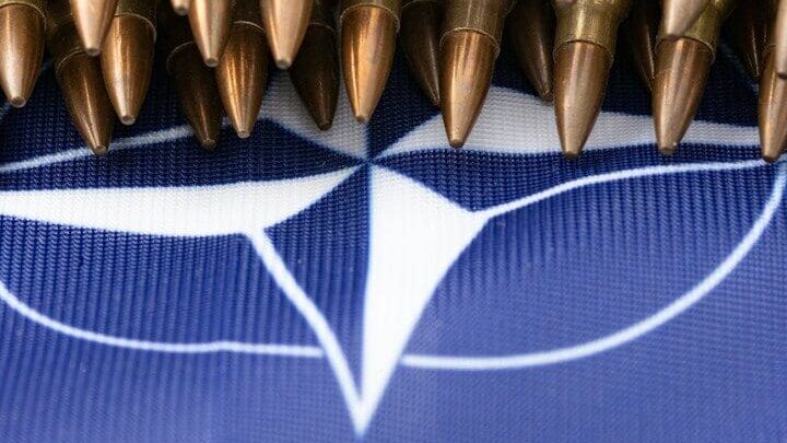 Vrchní velitel NATO varuje před Putinovou strategií. Evropa musí posílit podporu Ukrajiny