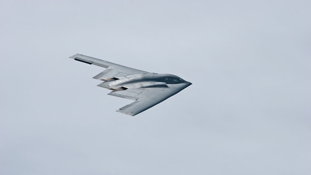 USA chtějí z bombardérů udělat lovce nepřátelských letadel. B-21 Raider by mohl dostat novou výzbroj