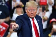 Trump obvinil Zelenského z prodlužování války. Útoky na ruské rafinerie podle něj poškozují i Američany